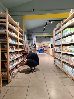 84-biocoop-marseille-endoume-magasin-bio-chocolat-commerce-equitable-epicerie-sucre.webp