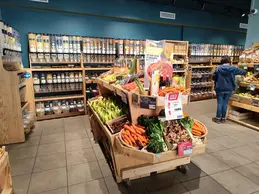 84-biocoop-marseille-endoume-magasin-bio-fruit-legume-vrac-saison-local.webp
