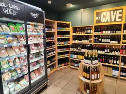 84-biocoop-marseille-endoume-magasin-bio-viande-boucherie-libre-service-cave-vins.webp